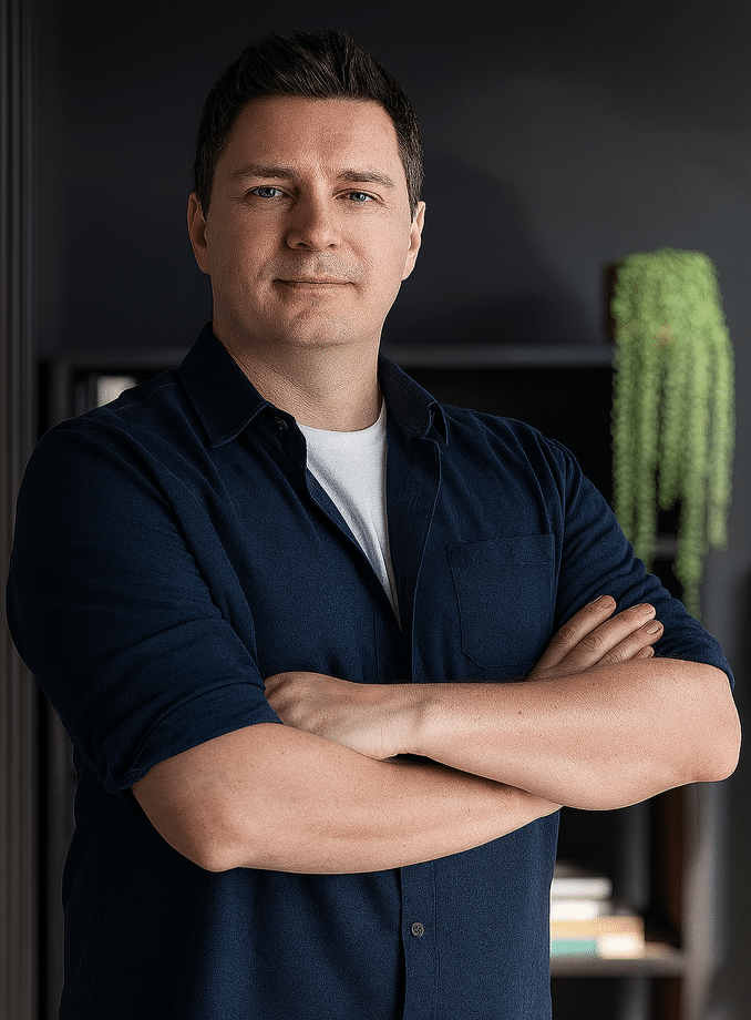 Headshot of Jeremy Parsons.